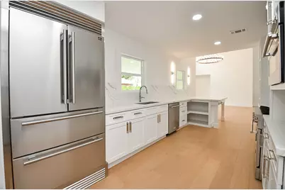 702 Azaleadell Dr, Houston, TX 77018 - Photo 17