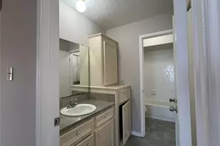 11507 Meadow Ln, Houston, TX 77477 - Photo 11