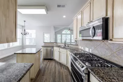 2911 Ledgeside Court, Katy, TX 77494 - Photo 7