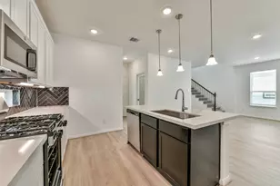 15447 Foresail Ln, Houston, TX 77053 - Photo 9