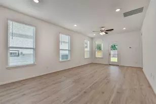 15447 Foresail Ln, Houston, TX 77053 - Photo 11