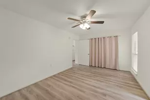 1917 Augusta Dr, Houston, TX 77057 - Photo 9