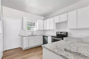 10445 Wicklowe St, Houston, TX 77016 - Photo 33