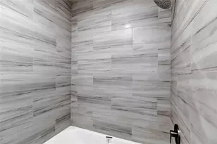 10445 Wicklowe St, Houston, TX 77016 - Photo 23