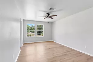 10445 Wicklowe St, Houston, TX 77016 - Photo 25