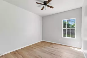 10445 Wicklowe St, Houston, TX 77016 - Photo 37