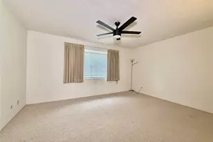 11002 Hammerly Blvd, Houston, TX 77043 - Photo 11