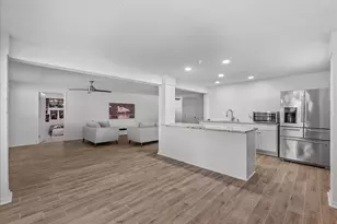 218 Barracuda St, Bayou Vista, TX 77563 - Photo 25