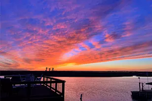 218 Barracuda St, Bayou Vista, TX 77563 - Photo 1