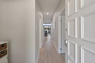 68 April Point S Unit E68 Drive S, Conroe, TX 77356 - Photo 5