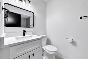 12040 Mighty Oak Dr, Houston, TX 77066 - Photo 5