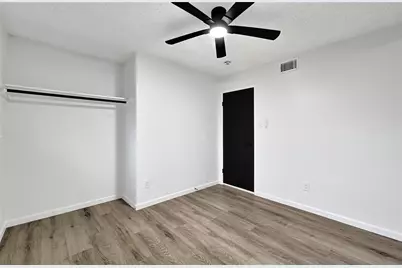 12040 Mighty Oak Drive, Houston, TX 77066 - Photo 31