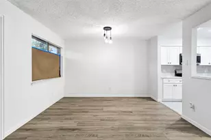 12040 Mighty Oak Dr, Houston, TX 77066 - Photo 11