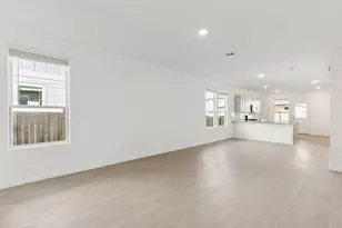 610 Amber Fls Dr, Montgomery, TX 77356 - Photo 7