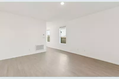 610 Amber Falls Drive, Montgomery, TX 77356 - Photo 5