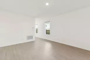 610 Amber Fls Dr, Montgomery, TX 77356 - Photo 5