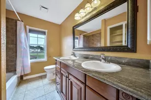 3006 Mesquite Dr, Sugar Land, TX 77479 - Photo 17