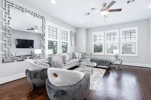 11027 Acorn Falls Dr, Houston, TX 77043 - Photo 17