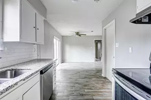 4969 E Ridge Creek Dr, Houston, TX 77053 - Photo 17
