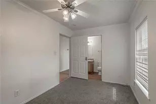 144 Varsity Dr, Huntsville, TX 77340 - Photo 17