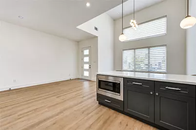 422 E 41st Street #A, Houston, TX 77022 - Photo 3