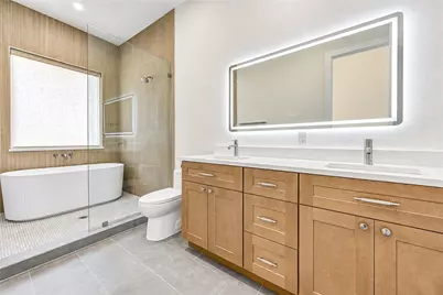 422 E 41st Street #A, Houston, TX 77022 - Photo 17