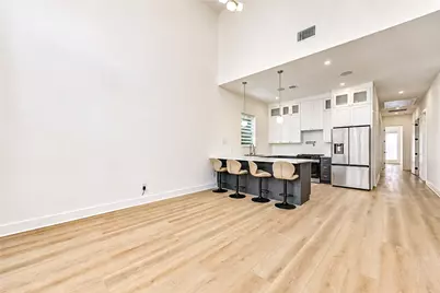 422 E 41st Street #A, Houston, TX 77022 - Photo 7