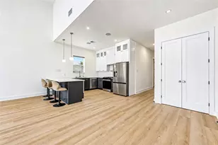 422 E 41st St, Houston, TX 77022 - Photo 11