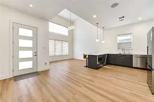 422 E 41st St, Houston, TX 77022 - Photo 5