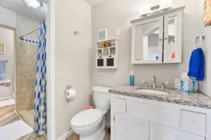 9520 Seawall Blvd, Galveston, TX 77554 - Photo 11