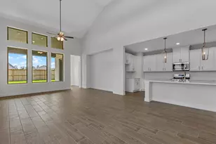 305 Silver Sage St, Conroe, TX 77304 - Photo 9