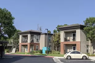 955 N Palmetto Ave, Ontario, CA 91762 - Photo 3