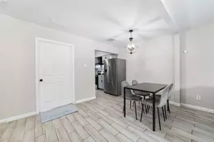 7821 Fuqua St, Houston, TX 77075 - Photo 11