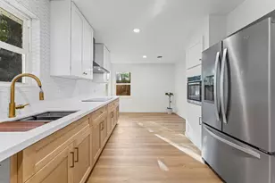 7519 Jason St, Houston, TX 77074 - Photo 9