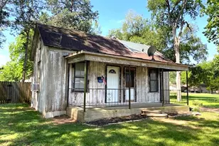 6211 Gresham St, Wallis, TX 77485 - Photo 1