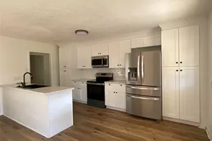 2006 Chester St, Dayton, TX 77535 - Photo 3