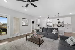 991 Seadrift Dr, Port Bolivar, TX 77650 - Photo 17