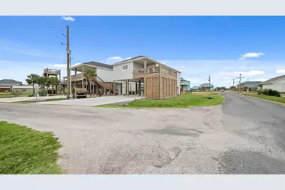 991 Seadrift Drive, Port Bolivar, TX 77650 - Photo 33