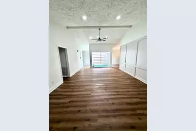 18 Windsor Court, Missouri City, TX 77459 - Photo 3