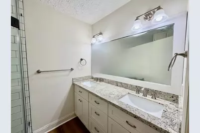 18 Windsor Court, Missouri City, TX 77459 - Photo 11