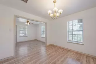 6402 W Montgomery Rd, Houston, TX 77091 - Photo 9