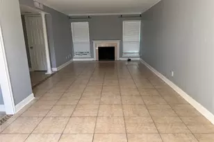 18101 Heritage Ln, Houston, TX 77058 - Photo 3