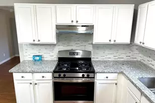 1403 Ash St, Baytown, TX 77520 - Photo 5