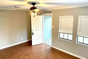 1403 Ash St, Baytown, TX 77520 - Photo 7