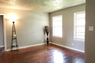 8723 Wiggins St, Houston, TX 77029 - Photo 3