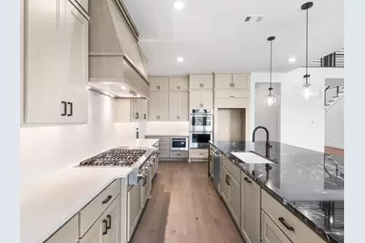 1322 Crown Forest Drive, Missouri City, TX 77459 - Photo 9