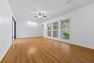 5242 Beechnut St, Houston, TX 77096 - Photo 9