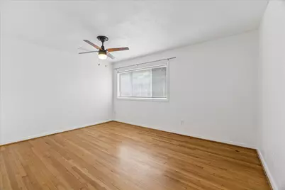 5242 Beechnut Street, Houston, TX 77096 - Photo 17