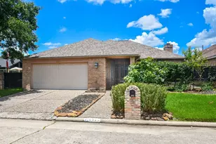 6622 Pauma Dr, Houston, TX 77069 - Photo 1