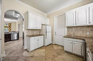 5701 Sugar Hill Dr, Houston, TX 77057 - Photo 15